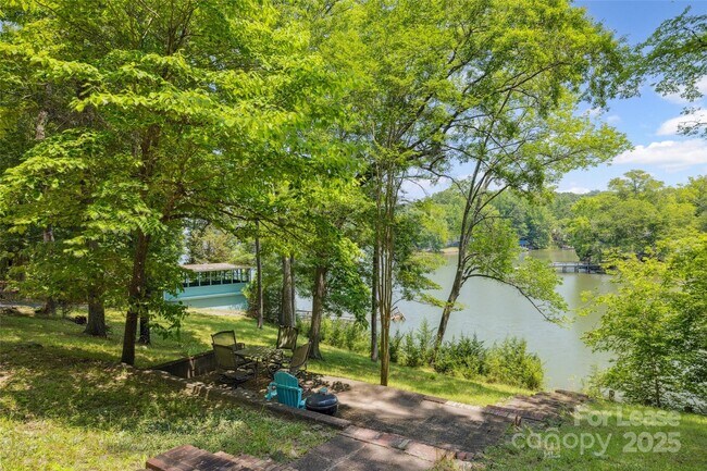 Building Photo - 4116 Tuffy Ln