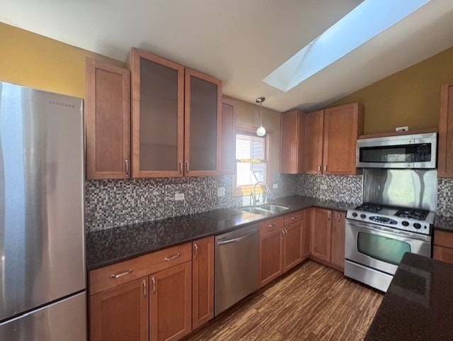 Building Photo - 396 Ridgeland Ave