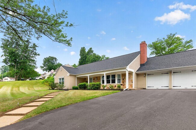 Building Photo - 12420 Seabury Ln