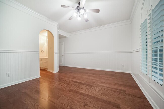 Building Photo - 14015 Falcon Heights Dr