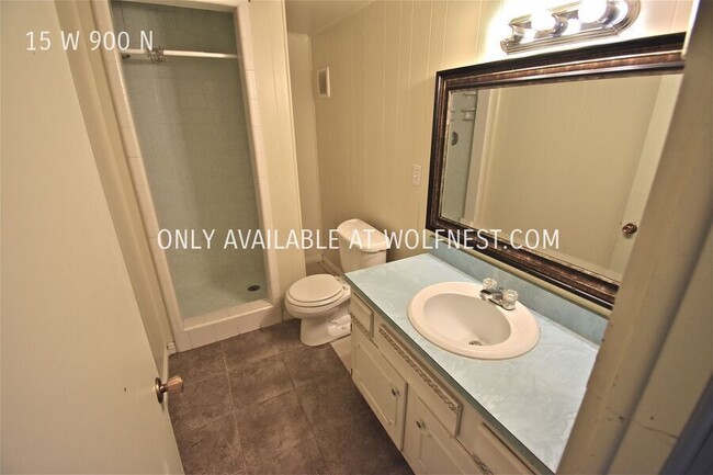 Building Photo - Lovely 4 Bed Orem Unit! No Deposit Option!