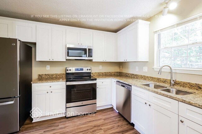 Building Photo - 2196 Serenity Dr NW