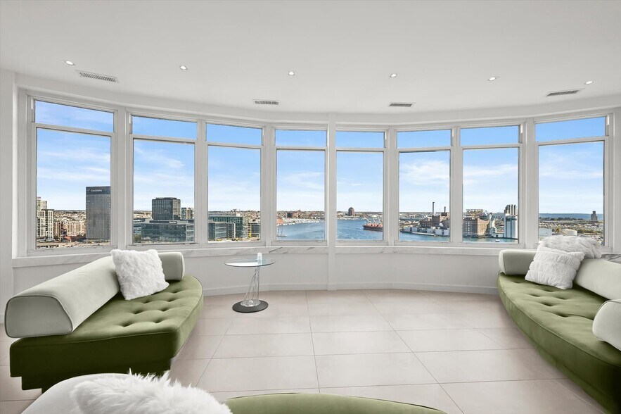 Building Photo - 100 Harborview Dr