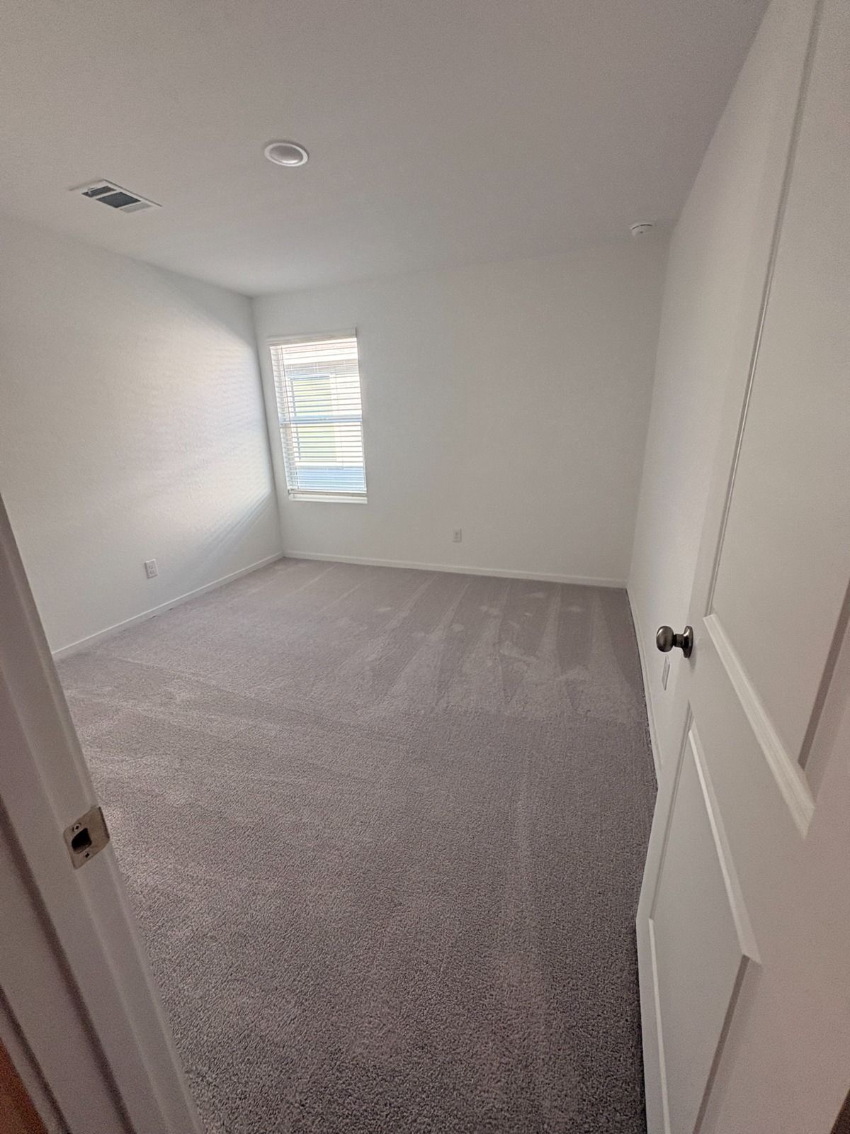 Building Photo - 240 Pacific Waters