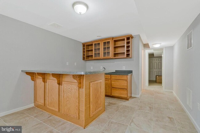 Building Photo - 44208 Navajo Dr
