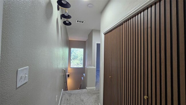 Building Photo - 3300 Forest Creek Dr