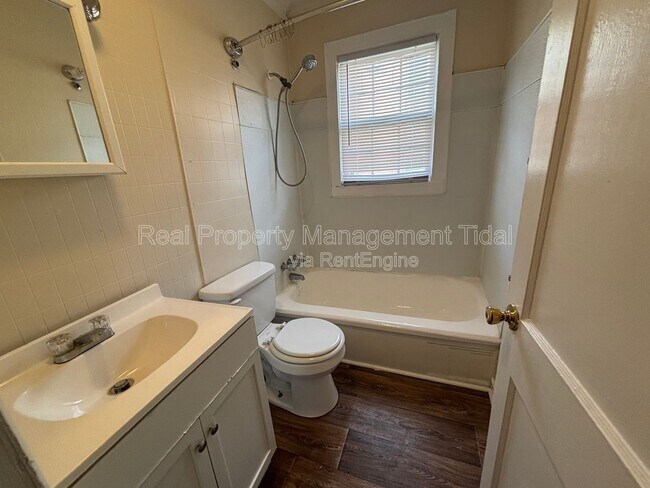 Building Photo - 511 Randolph Rd