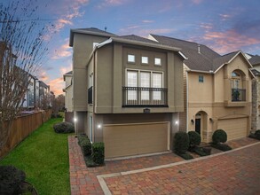 Building Photo - 1303 Sherwood Point Ln