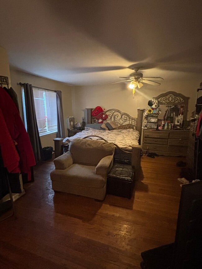 Building Photo - 2200 Loop Rd