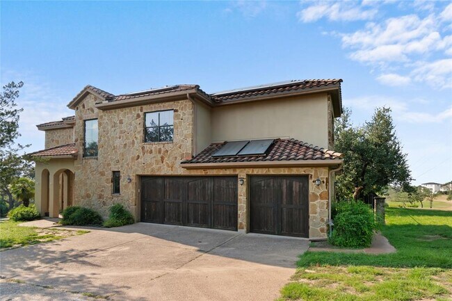 Building Photo - 1702 Lakeway Blvd