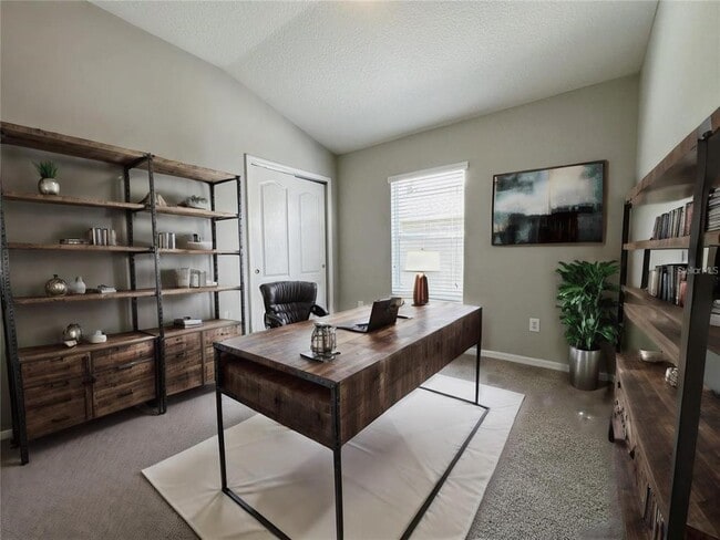 Building Photo - 10825 Spider Lily Dr