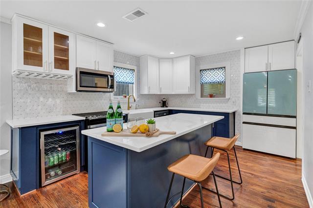 Building Photo - 3816 Collinwood Ave