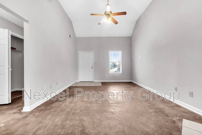 Building Photo - 2932 Churchwell Dr
