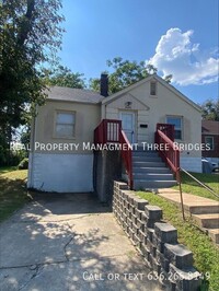 Building Photo - Cozy 2br/1ba Pine Lawn Home