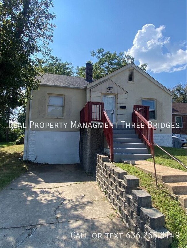 Primary Photo - 6858 Stratford Ave