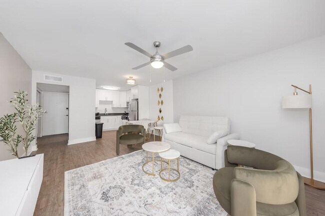 Building Photo - 4312 W Roland St