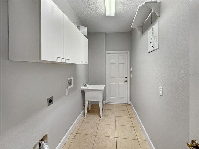Building Photo - 2770 Regal Pine Trail