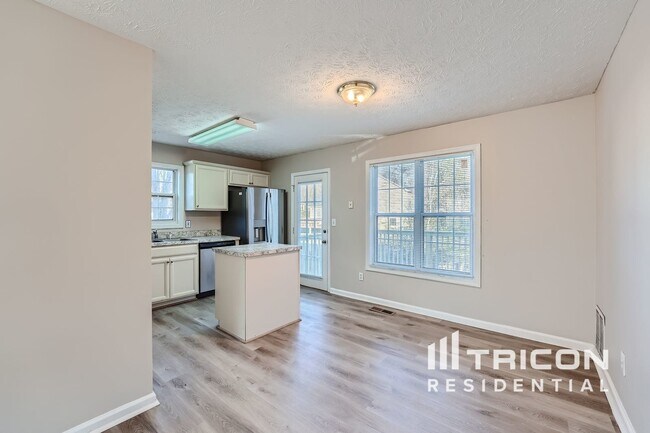 Building Photo - 2918 Lighthouse Ln