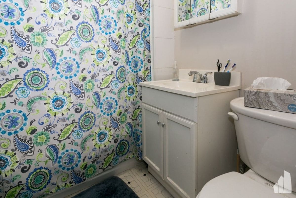 Building Photo - 3502 W Grace St