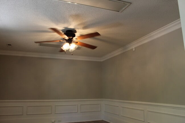 Building Photo - Northeast Columbia Spring Valley Rental