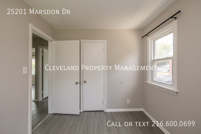 Building Photo - 25201 Marsdon Dr