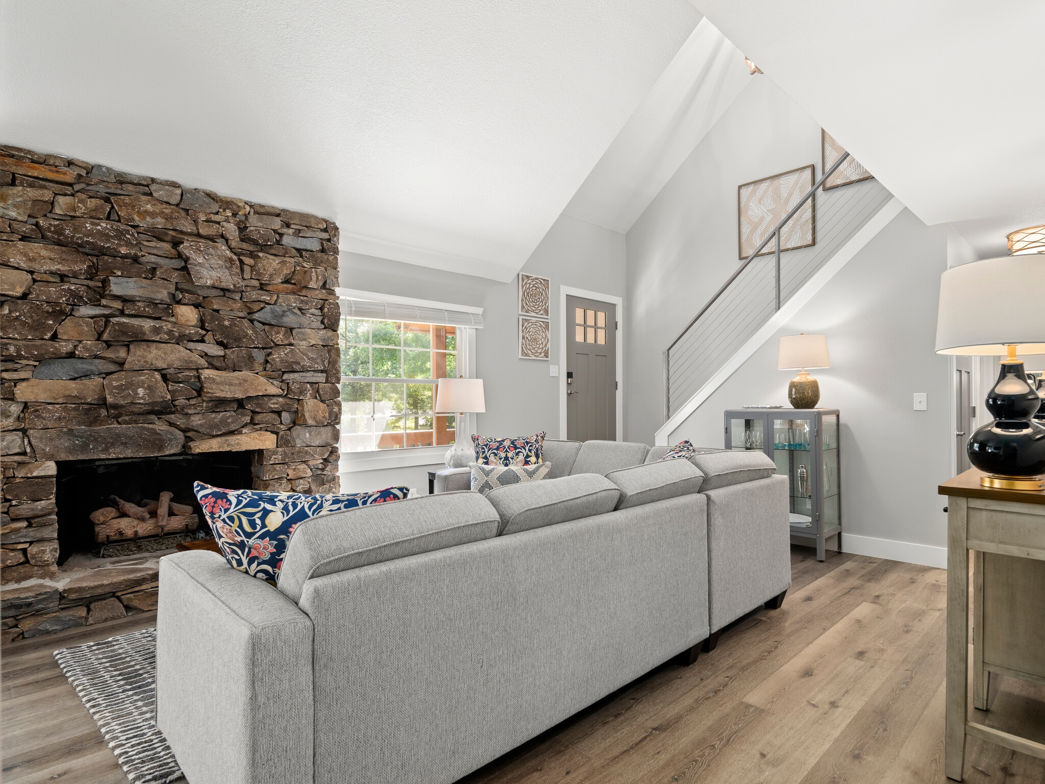 Building Photo - 28 Turnberry Dr