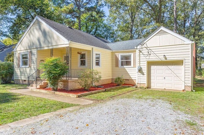 Primary Photo - Beautiful Country Style 2 Bedroom 1.5 Bath...