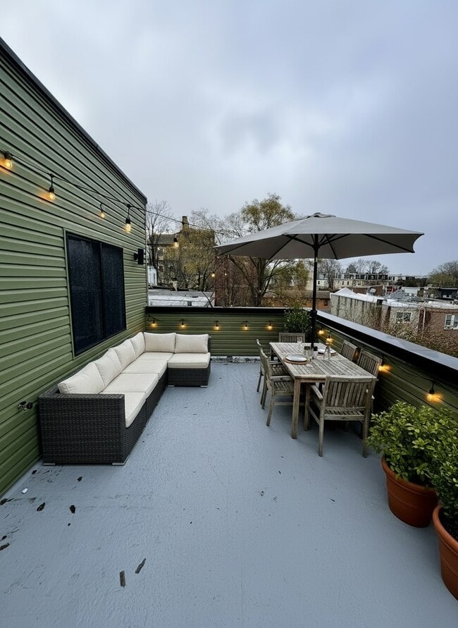 Building Photo - 178 W Seymour St