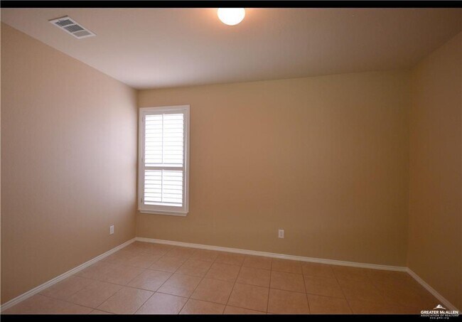 Building Photo - 20 Santa Lydia St