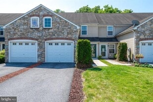 Building Photo - 121 Westpoint Dr