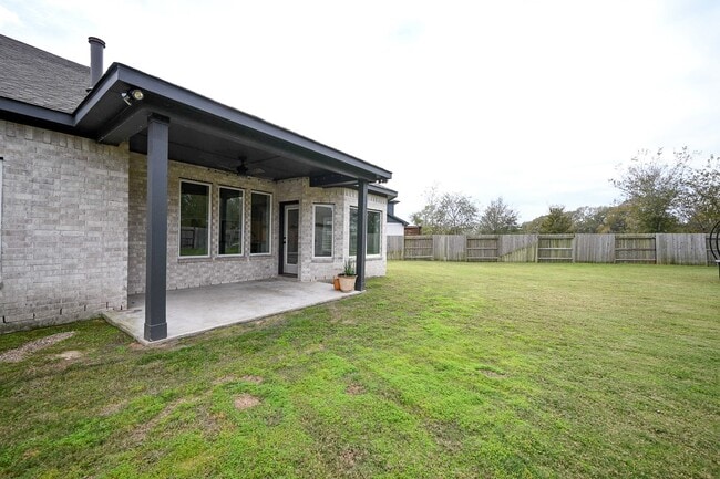 Building Photo - 30718 Parkside Passage Dr