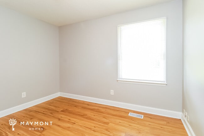 Building Photo - 4525 Lisa Dr