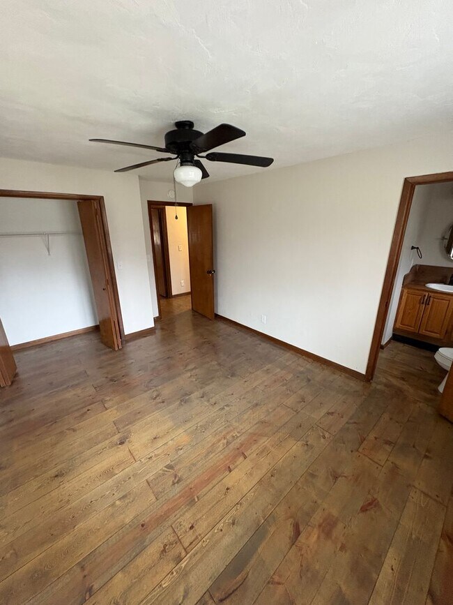 Building Photo - Updated Three Bedroom Single Family Home in Alexandria, Indiana