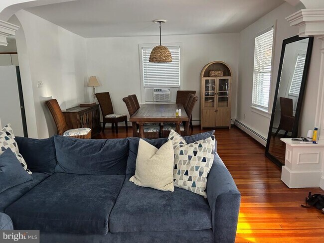 Building Photo - 12 N Swarthmore Ave