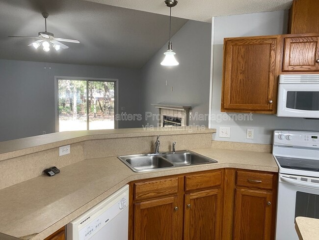 Building Photo - 5939 Ashton Woods Cir