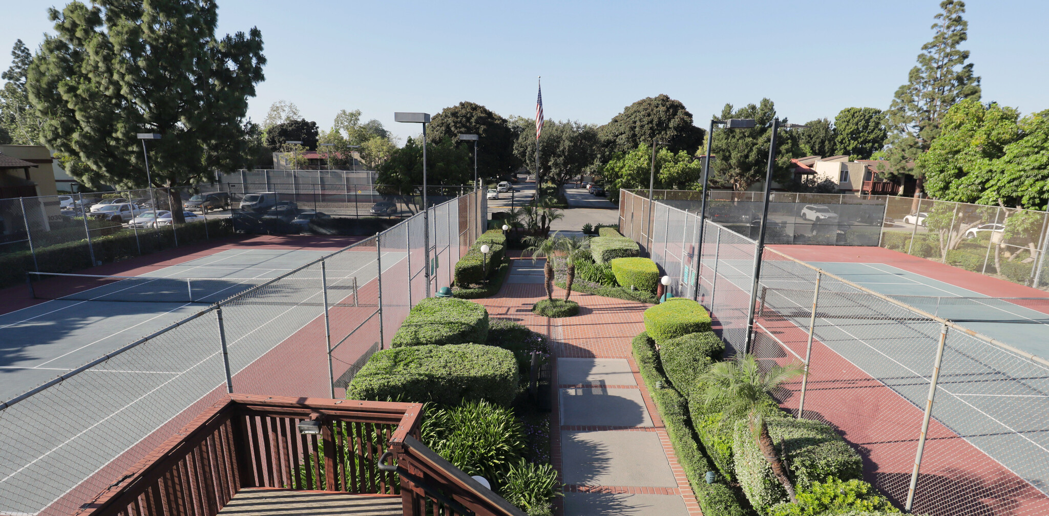 Building Photo - 1010 W MacArthur Blvd