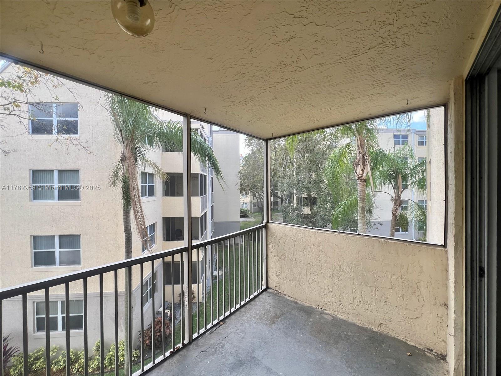 Building Photo - 8353 Lake Dr