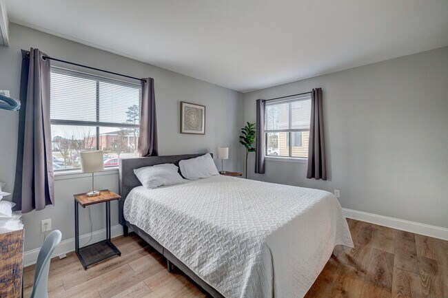 Building Photo - 4750 Seahawk Ct