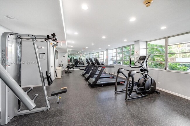 Building Photo - 1408 Brickell Bay Dr