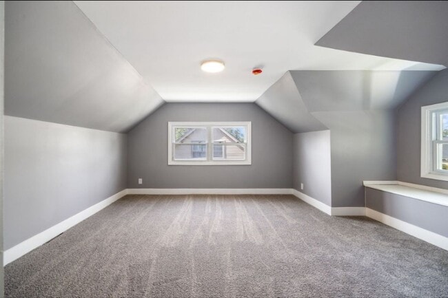 Building Photo - 162 Frederick Dr