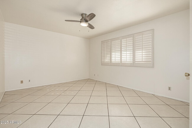 Building Photo - 3738 E Glenrosa Ave