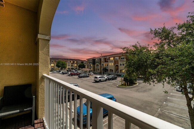 Building Photo - 8800 NW 107 Ct