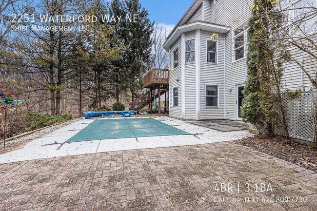 Building Photo - 2251 Waterford Way NE