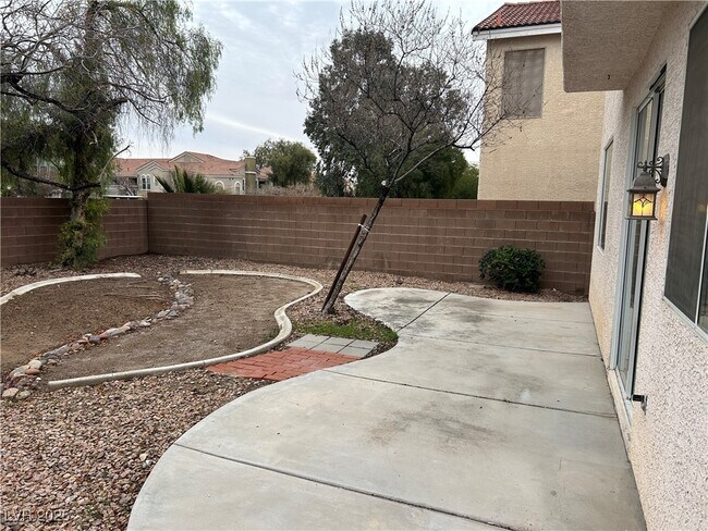 Building Photo - 10106 San Gervasio Ave