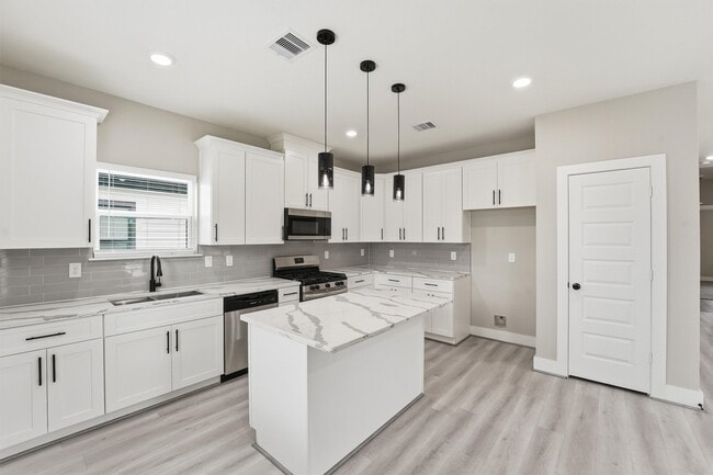 Building Photo - 3107 Grassmere St