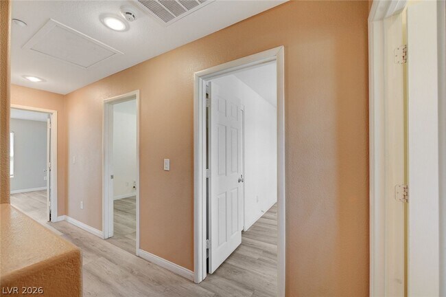 Building Photo - 7333 Camden Pine Ave