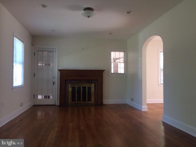 Building Photo - 1208 Tewkesbury Pl NW