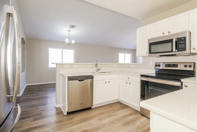 Building Photo - 16015 W Sierra St