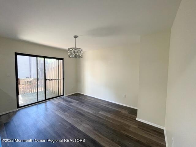 Building Photo - 331 Oak Knoll Dr