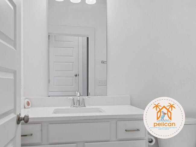 Building Photo - A Clean, Move-In Ready Home in the Heart of Pensacola